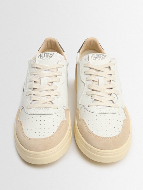 Autry Medalist Low sneakers