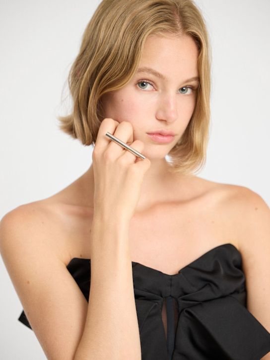 McQueen T- Bar brass ring