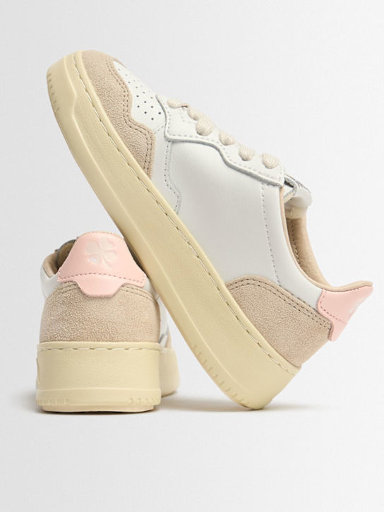 Autry Medalist low leather lace-up sneakers 3 Autry Medalist low leather lace-up sneakers