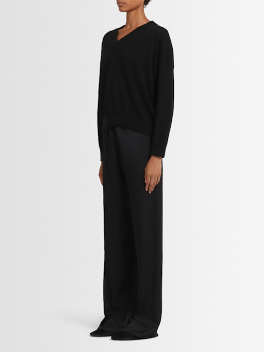 Annagreta Evelyn wool knit V-neck sweater 9 Annagreta Evelyn wool knit V-neck sweater