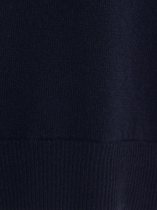 Annagreta Evelyn wool knit V-neck sweater