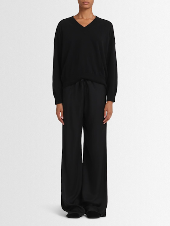 Annagreta Evelyn wool knit V-neck sweater 8 Annagreta Evelyn wool knit V-neck sweater