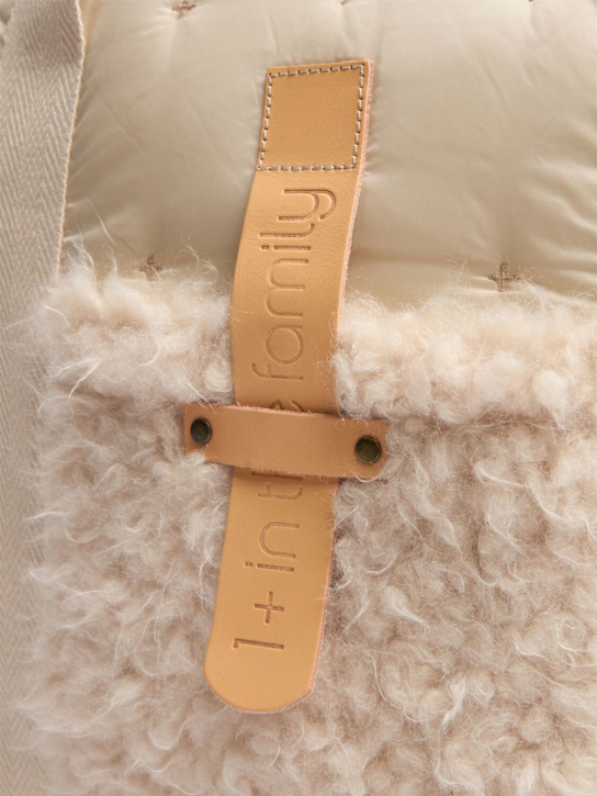 1 + IN THE FAMILY Changing bag 3 1 + IN THE FAMILY Changing bag