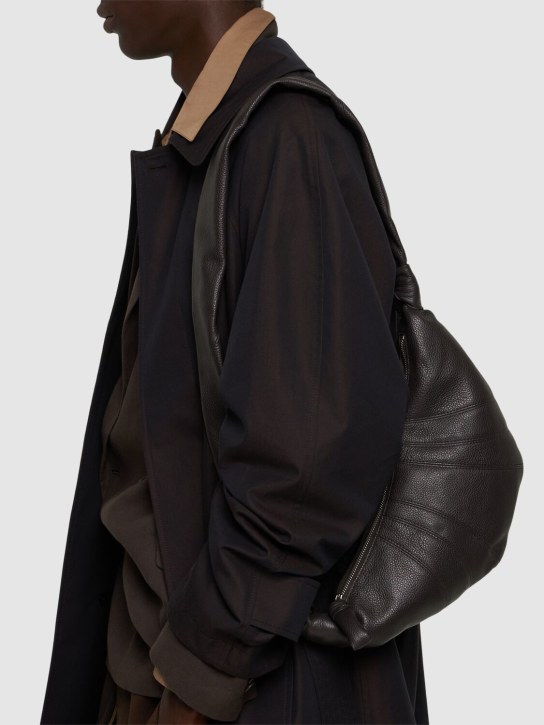 Lemaire Small Croissant grain leather bag 8 Lemaire Small Croissant grain leather bag