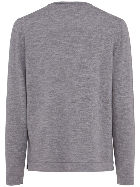 The Core Lightweight wool knit crewneck sweater 27 The Core Lightweight wool knit crewneck sweater