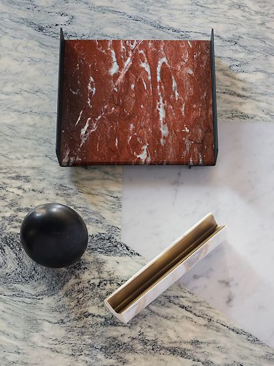 Salvatori Gravity Nero Marquinia marble sphere