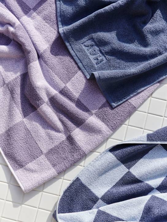 HAY Check organic cotton bath towel