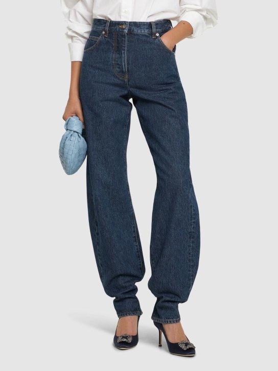 Manolo Blahnik 70mm Hangisi satin pumps