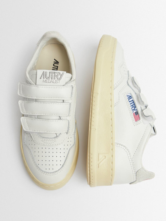 Autry Kidstripes low leather strap sneakers