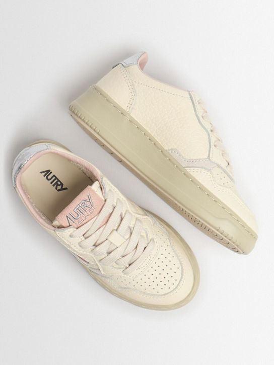 Autry Medalist low leather lace-up sneakers 3 Autry Medalist low leather lace-up sneakers