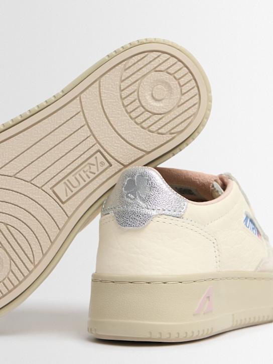 Autry Medalist low leather lace-up sneakers 4 Autry Medalist low leather lace-up sneakers