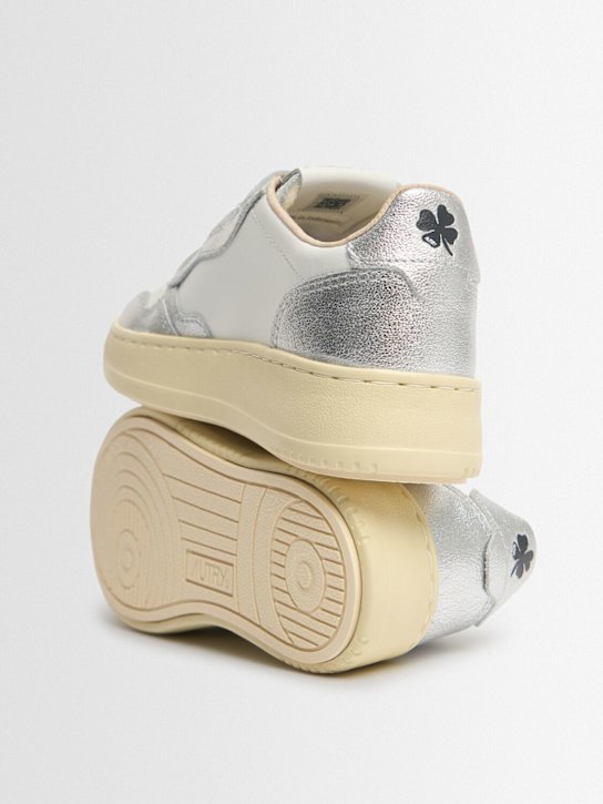 Autry Kidstripes low leather strap sneakers 3 Autry Kidstripes low leather strap sneakers